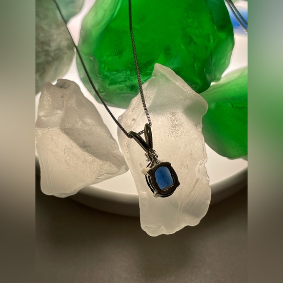 High quality, sapphire/diamond pendant - Picture 4 of 7